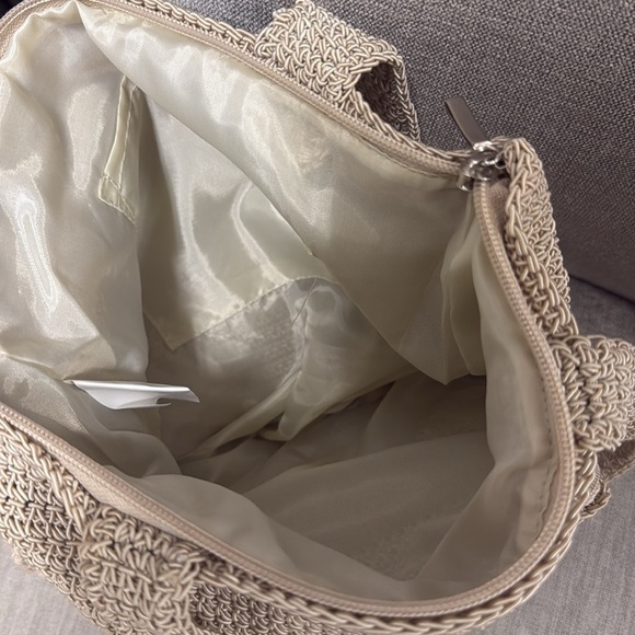 Beige Knit Tote Bag - Picture 5 of 6